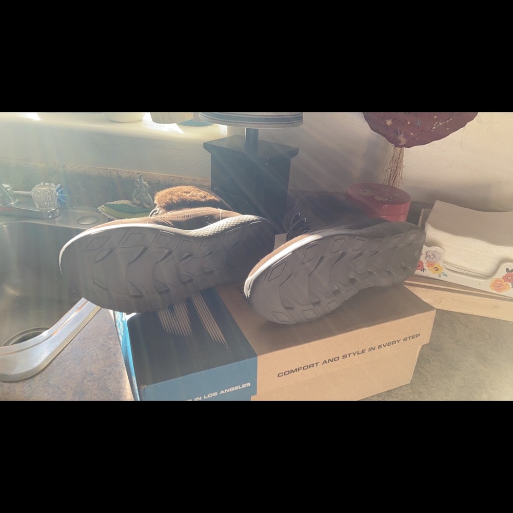 Sketchers on the go winter boots with memory foam